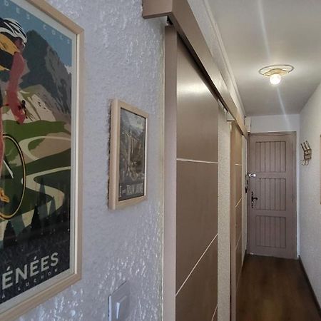 Adorable Petit Appartement Avec Magnifique Vue Sur Le Port De Canet Luaran gambar